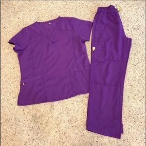 Wonder Wink XLP scrub set